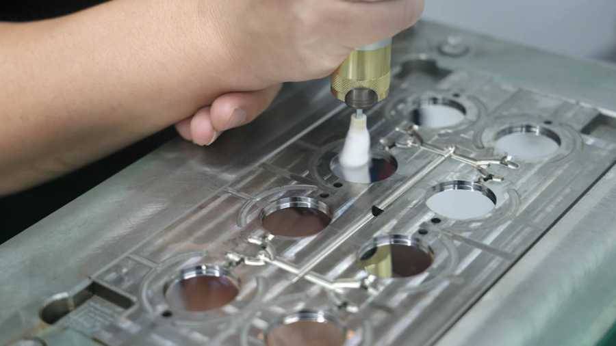 “Provincial mold polishing”